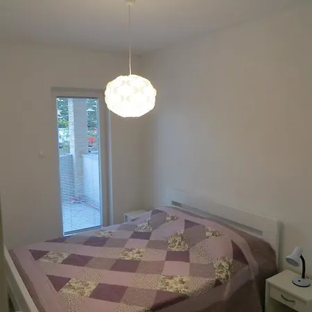 Apartment Depikolozvane *