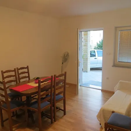 Apartment Depikolozvane Krk Town