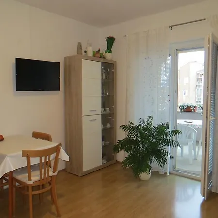 公寓 Depikolozvane *