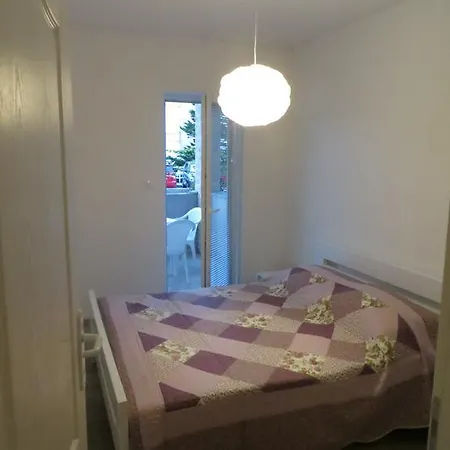 公寓 Depikolozvane *